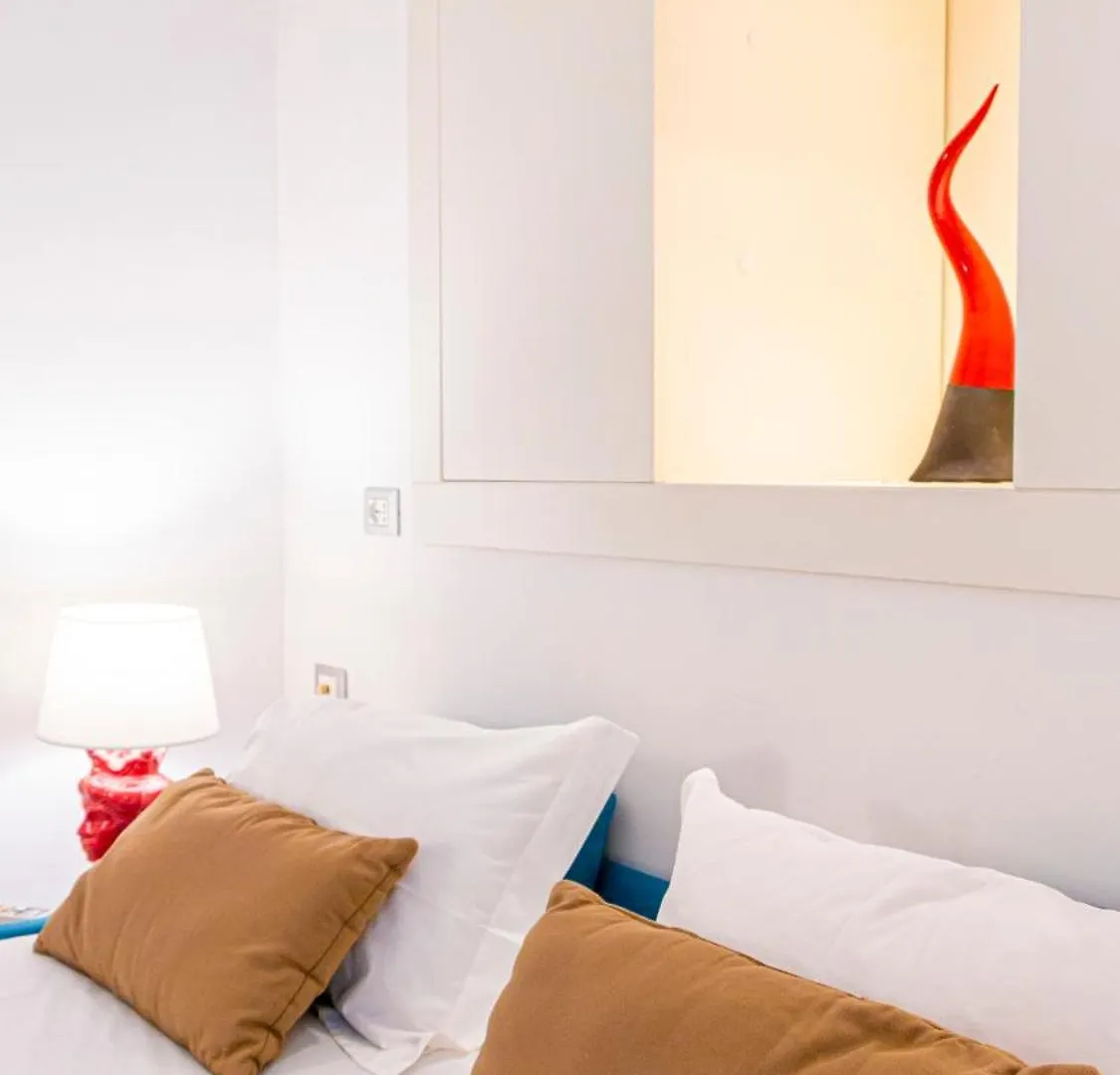 Berlingieri Suites Napoli 0*,  Italia